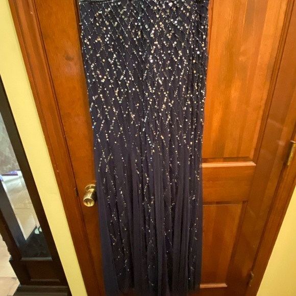 Adrianna Papell Women's Short-Sleeve Grid Beaded Gown - Picture 2 of 16